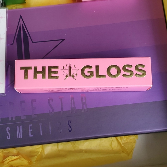 LipGloss - Picture 1 of 2